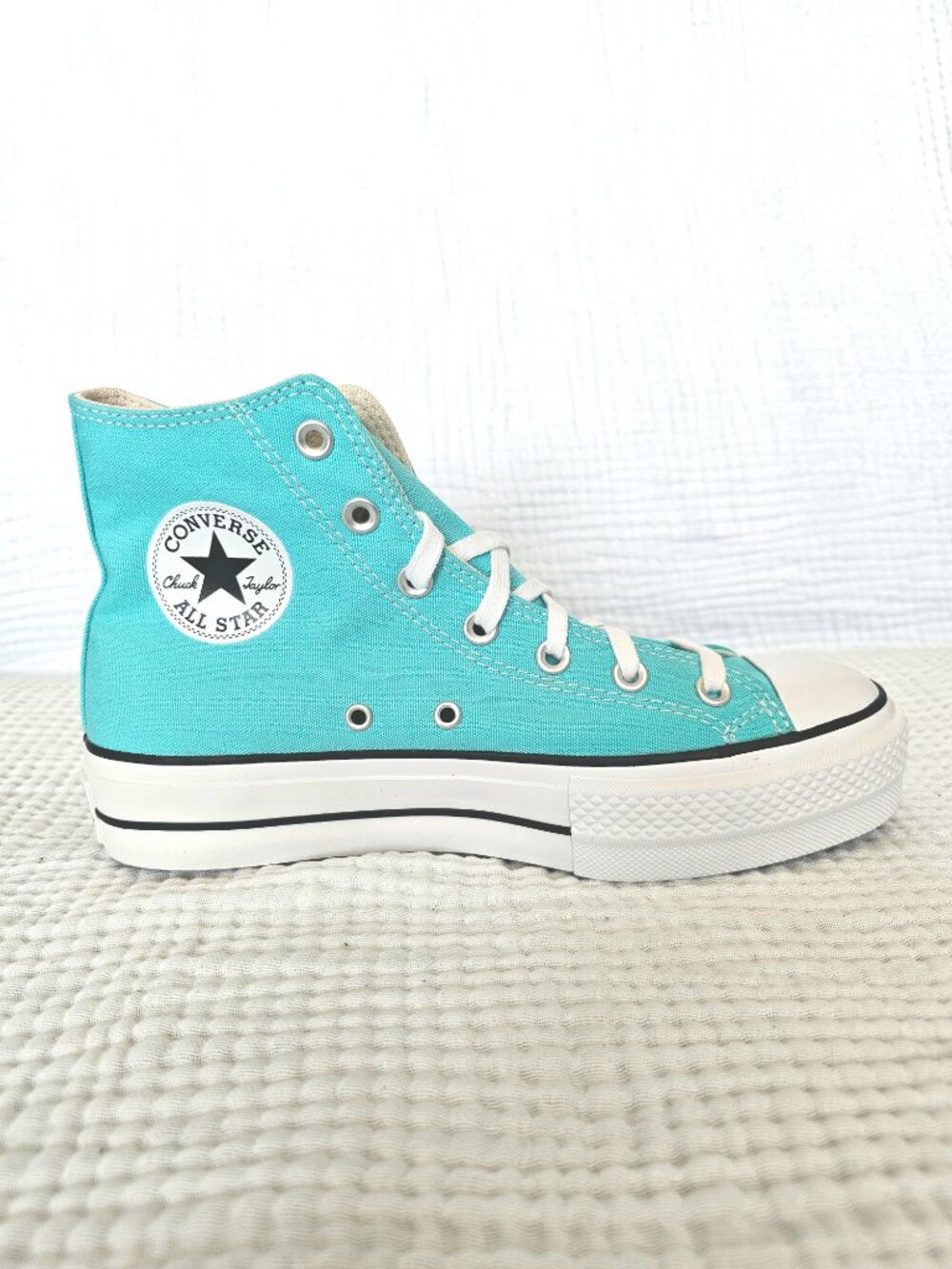 😍NWT😍 Converse Chuck Taylor All Star Lift Canvas Platform, Womens 8.5 - Picture 2 of 12